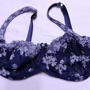 Preowned Felina Elegant Lace Underwire Bra Blue Grey Metallic Accent Sz 40C